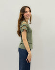 T-shirt con maniche trasparenti