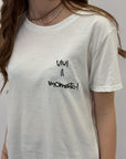 T-shirt con scritta "vivi il momento"