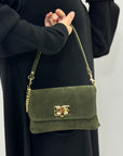 Borsa in Vera Pelle Scamosciata con Tracolla – Made in Italy