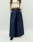 Pantaloni ampi con cintura