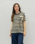 Maglia con fiore ricamato
