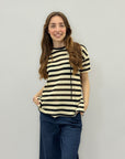 Maglia con fiore ricamato