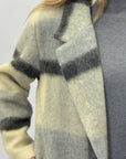 Cappotto Lungo in Misto Lana a Quadri – Eleganza Morbida
