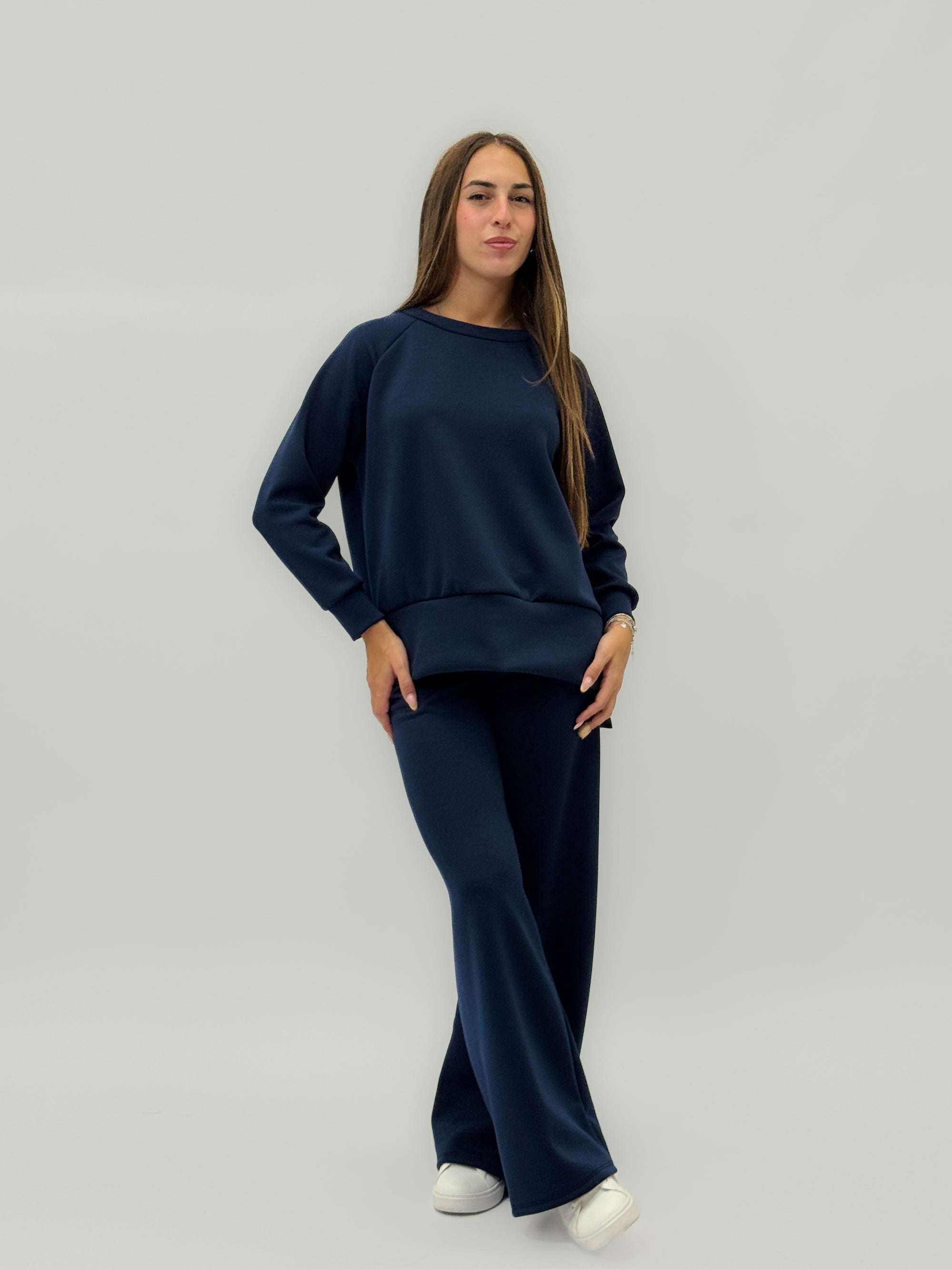 Completo tuta con pantalone ampio