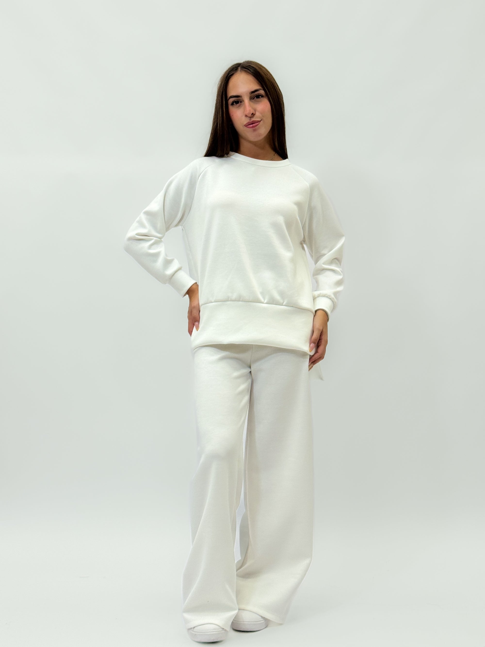 Completo tuta con pantalone ampio