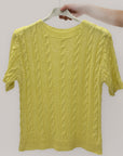 Maglia a Maniche Corte con Lavorazione a Treccia