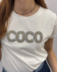 T-shirt petite con gioielli COCO
