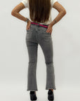 Pantaloi jeans flare con fondo sfrangiato