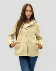 Giacca corta in Neoprene con Cappuccio – Moderna & Confortevole