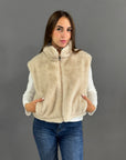 Gilet Donna Reversibile in Ecopelliccia – Lato Tecnico