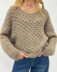 Maglione traforato Made in Italy con scollo a V