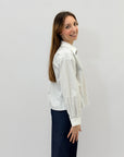 Camicia con colletto bianco