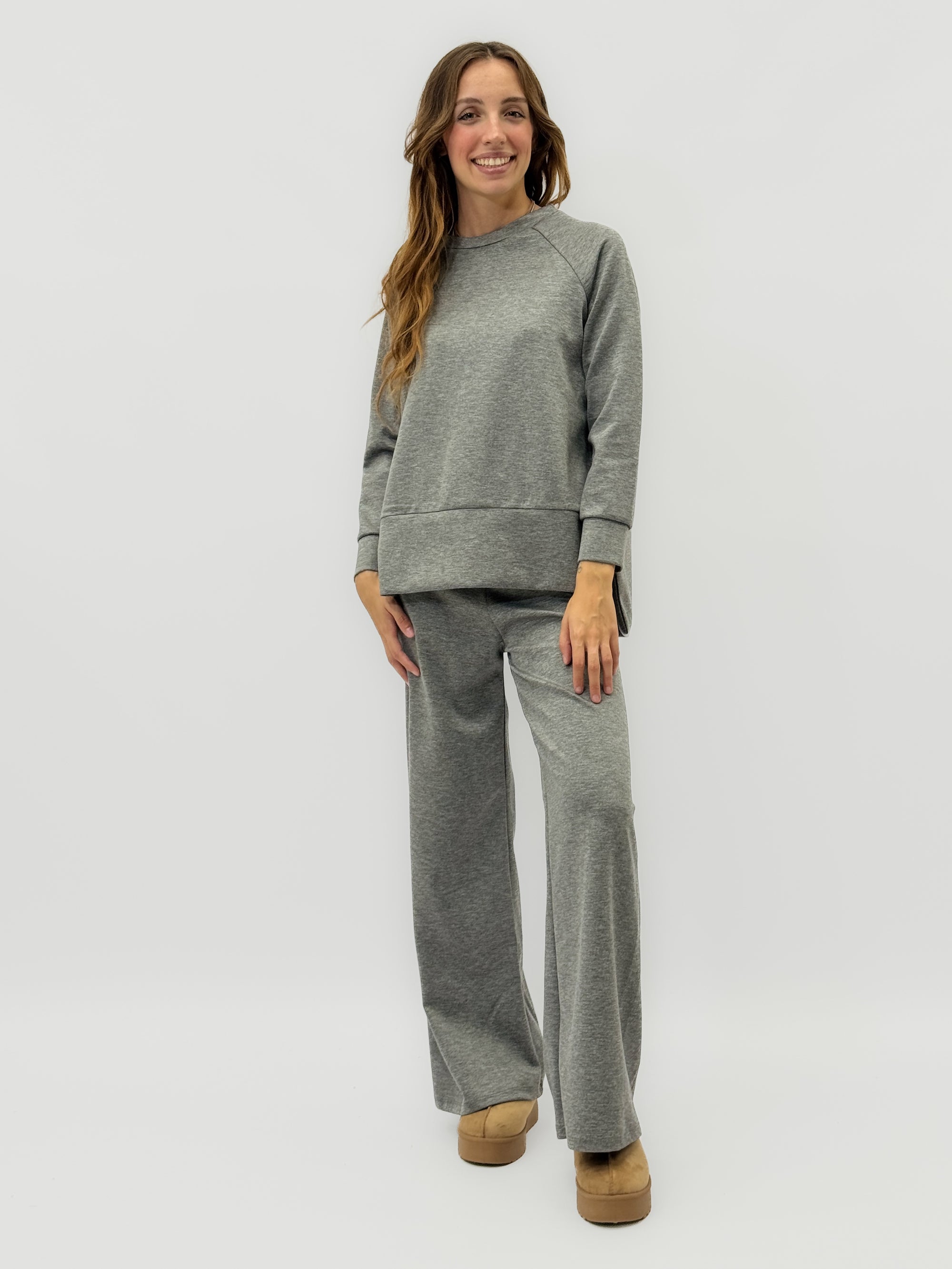 Completo tuta con pantalone ampio