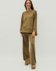 Completo tuta con pantalone ampio