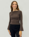Maglia svasata con maniche a campana – Femminile ed elegante