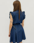 Abito corto in denim con rouches e cintura