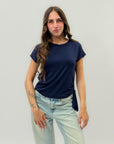 T-shirt a tinta unita con nodo