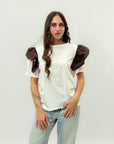 T-shirt con maniche volant
