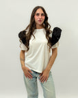 T-shirt con maniche volant