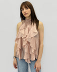 Top smanicato con collo alto e balze frontali