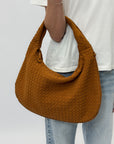 Borsa hobo in suede intrecciato