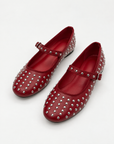 Ballerine Gaia rosso con borchie argentate - coppia, vista tre quarti