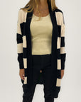 Cardigan lungo a righe larghe – Stile moderno e avvolgente