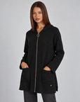 Felpa donna nera lunga con cappuccio e zip ad anello, Polly 4, vista tre quarti