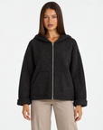 Felpa donna bouclé con cappuccio e zip Nero indossata da Polly 4 - frontale