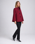 Giacca donna in neoprene Bordeaux, vista tre quarti, indossata da Polly 5
