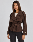 Giacca donna corta effetto scamosciato Marrone con cintura, Polly 4, vista tre quarti