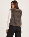 Gilet donna corto effetto pelliccia taupe con Polly 4 - retro