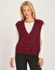 Gilet donna bordeaux in maglia ad anelli con scollo a V, Polly 7 - dettaglio della parte superiore
