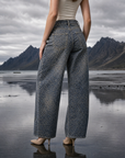 Jeans donna barrel animalier T8065 vista posteriore indossato