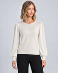 Maglia girocollo B13 11919 Bianco indossata da Polly 5 - vista frontale