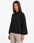 Maglia donna collo rialzato nero — tre-quarti con Polly 4