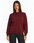 Maglia collo alto con bottoni sulle spalle Rosso, Polly 4 – vista frontale