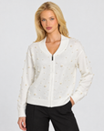 Maglia con zip dettaglio perle bianco – Polly 7, posa tre quarti