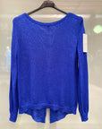 Pullover con bottoni sul dietro