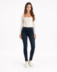 Pantaloni push-up donna 5460 blu indossati vista frontale