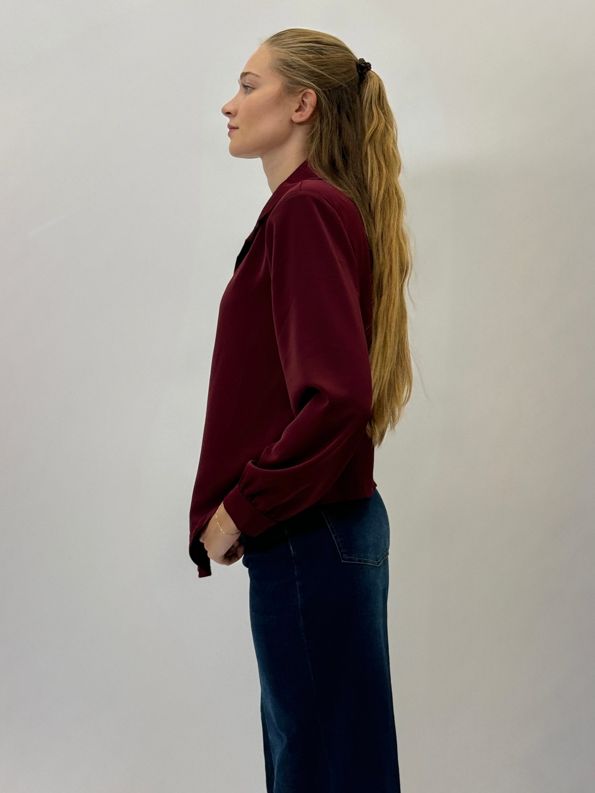 Camicia con spalle imbottite