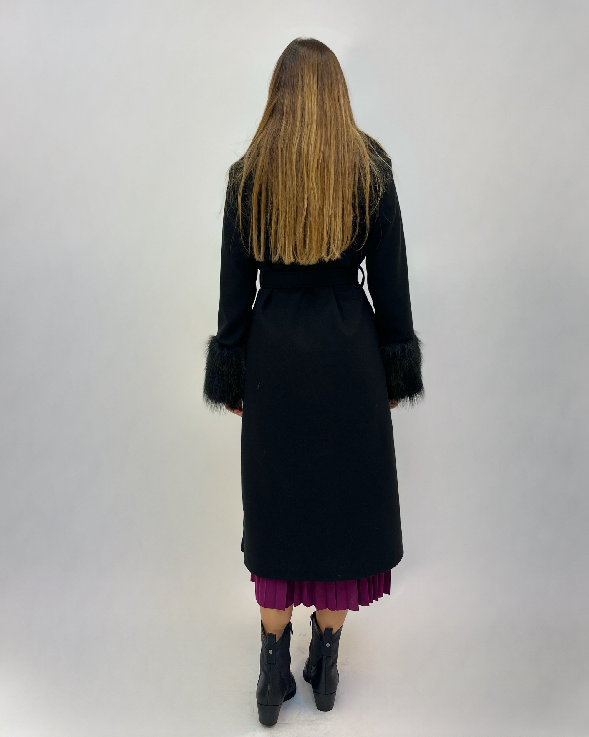Cappotto lungo foderato con pelliccia sintetica