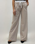 Pantaloni gamba larga con elastico