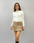 Maglia costine con scollo particolare