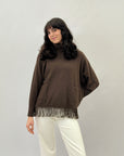 Maglione ampio dolcevita con frange