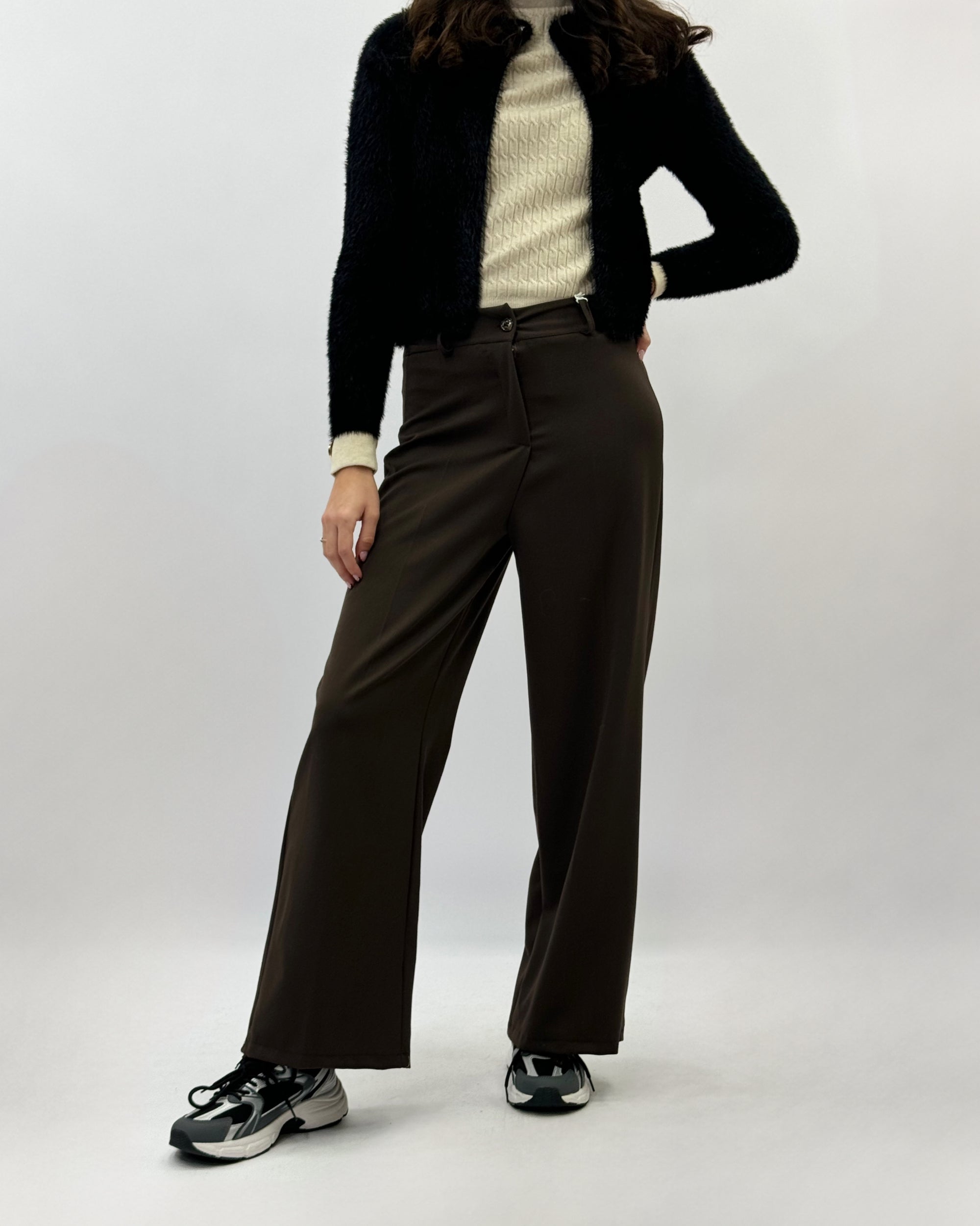 Pantaloni lunghi a palazzo