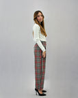 Pantaloni con pences stampa quadri carrot fit