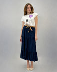 T-shirt in cotone con donna e palloncino