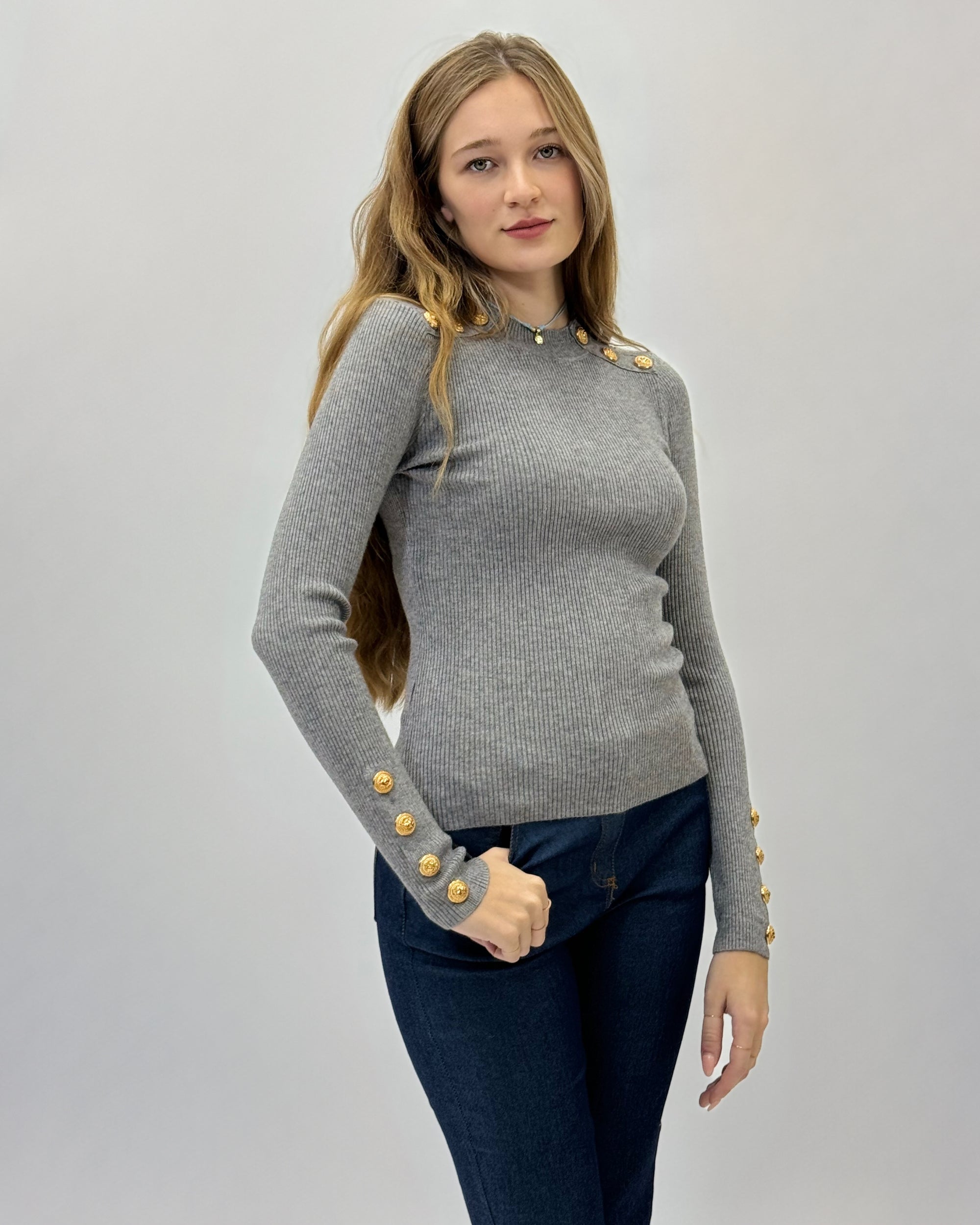 Pullover basic tinta unita con bottoni