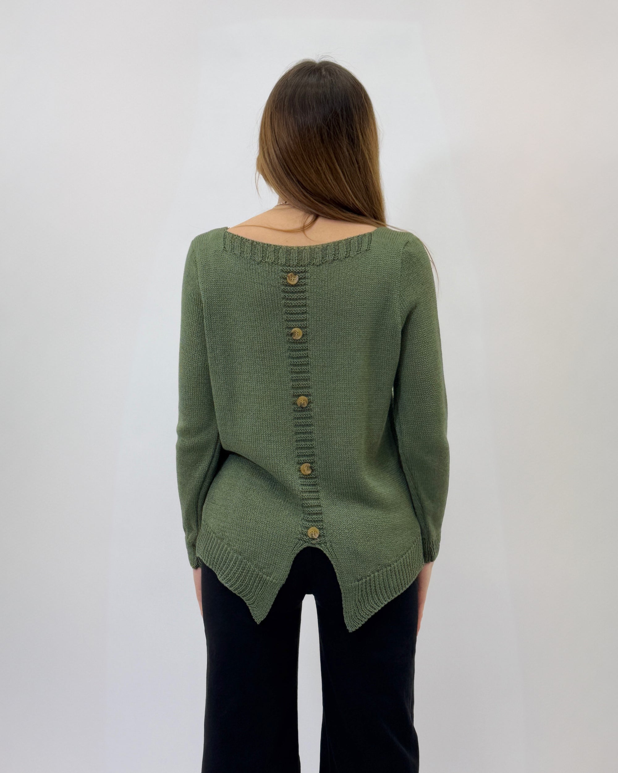 Maglia con bottoni dietro